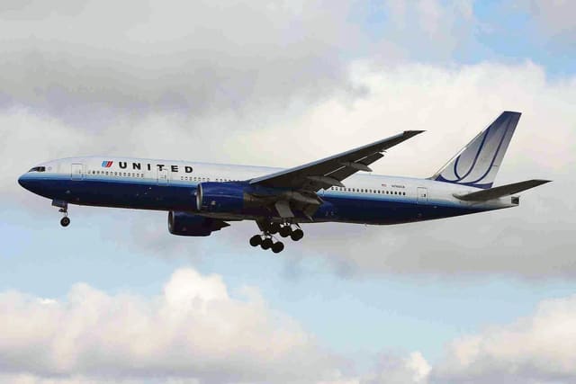 N785UA - Boeing