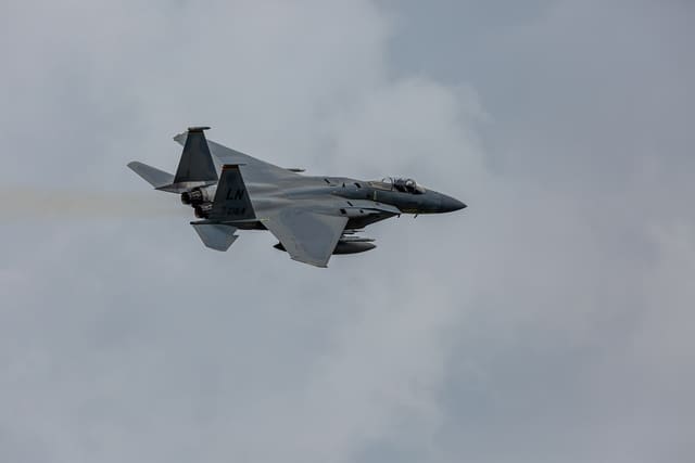 - Twin-engine aircraft