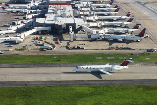 N956AT - Aircraft