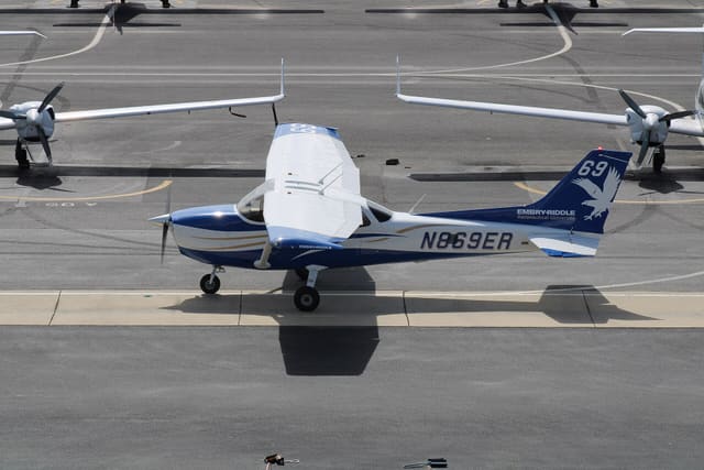 N869ER - Cessna