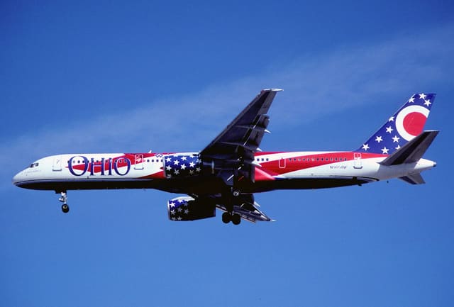 N905AW - Twin-engine aircraft