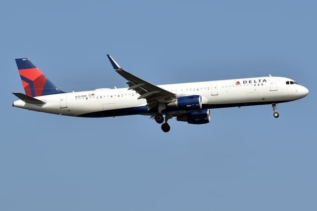 N357DN - Twin-engine aircraft