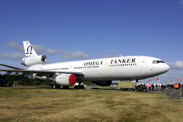 N974VV - Douglas