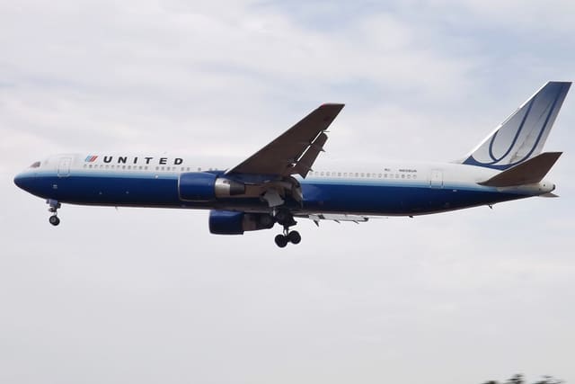 N658UA - Boeing