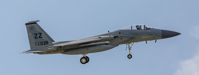  - Twin-engine aircraft