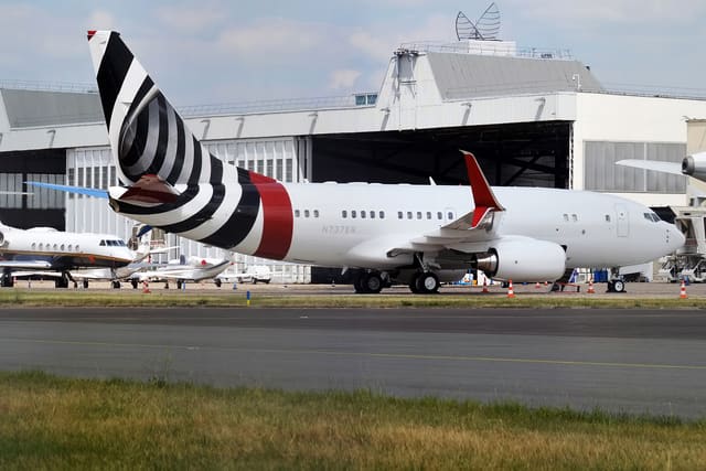 N737ER - Business jet