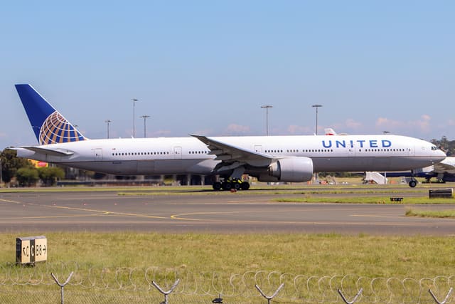 N2243U — Boeing