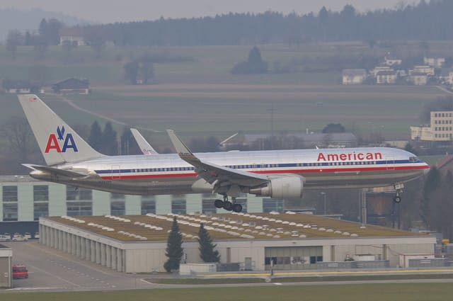 N347AN - Twin-engine aircraft