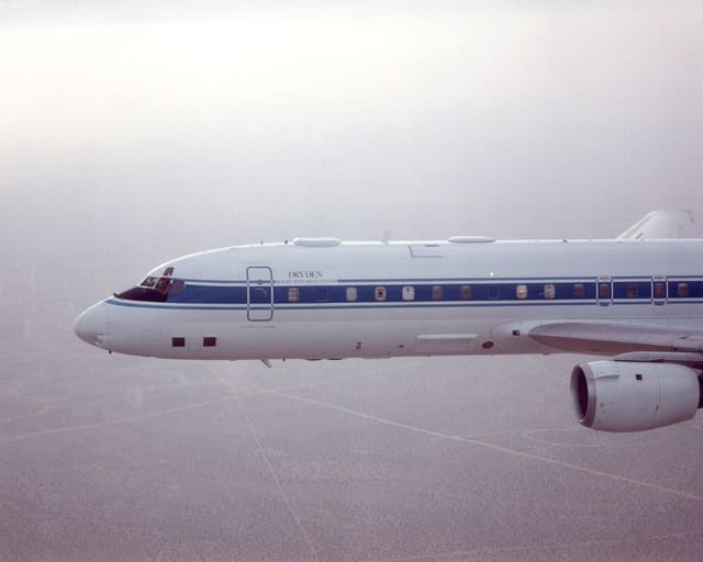 N817NA - Business jet