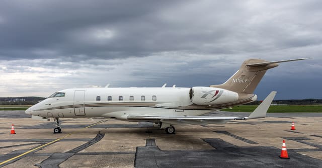 N115LF - Bombardier