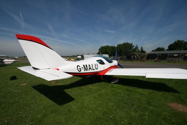 G-MALU - Single-engine aircraft