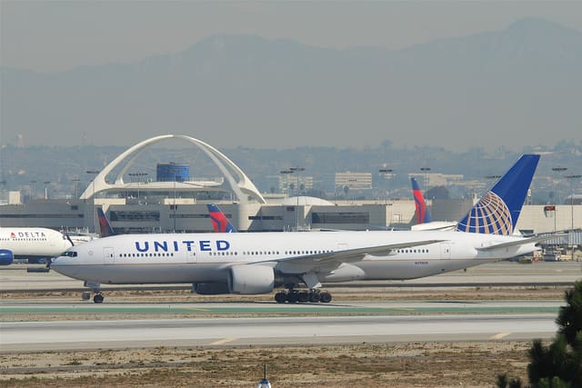 N792UA - Aircraft