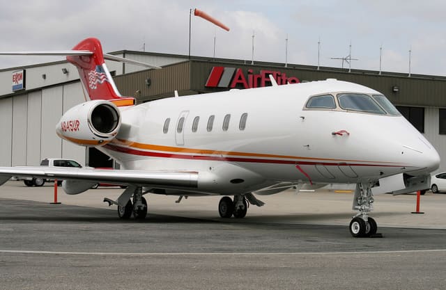 N845UP - Business jet