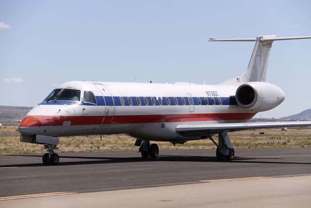 N736DT - Embraer