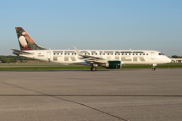 N166HQ - Twin-engine aircraft
