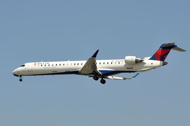 N162PQ - Bombardier