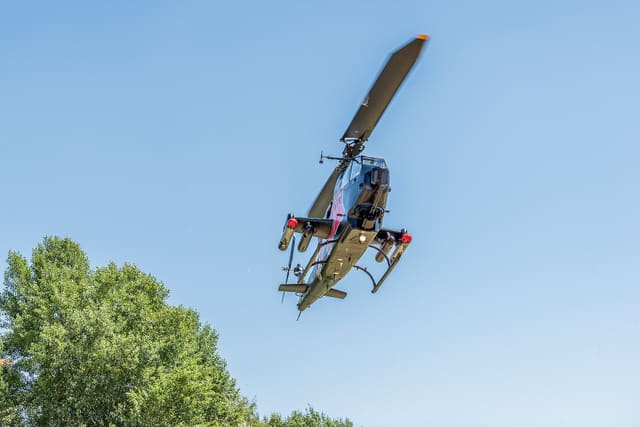 N11FX - Helicopter