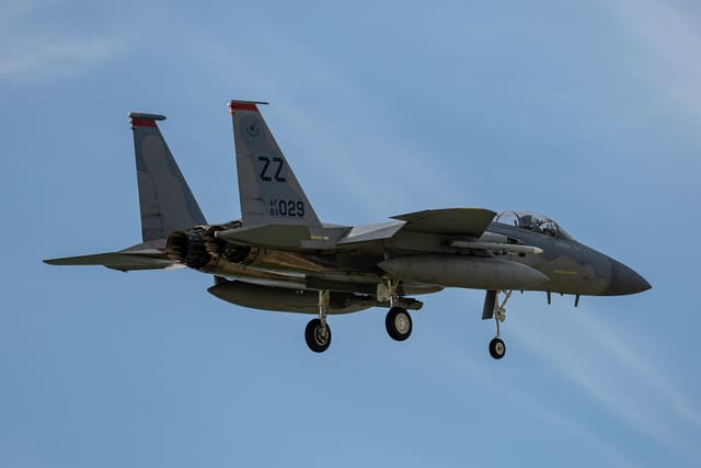  - Twin-engine aircraft