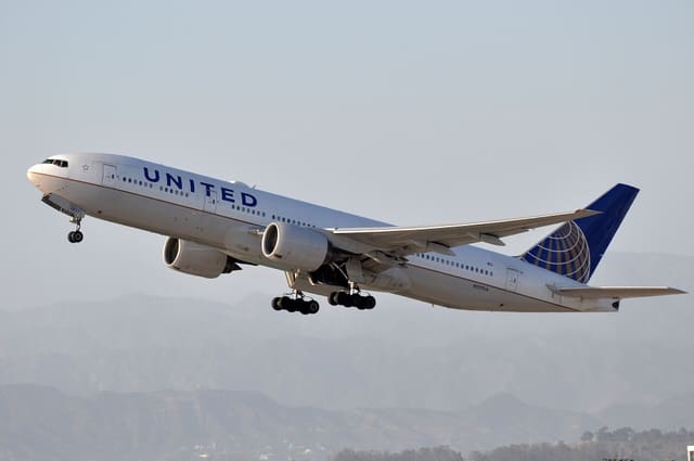 N227UA - Boeing
