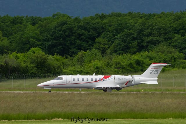 N751LJ - Aircraft