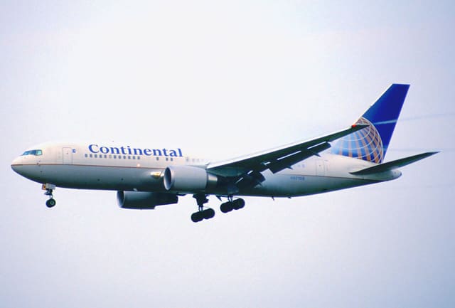 N67158 - Boeing