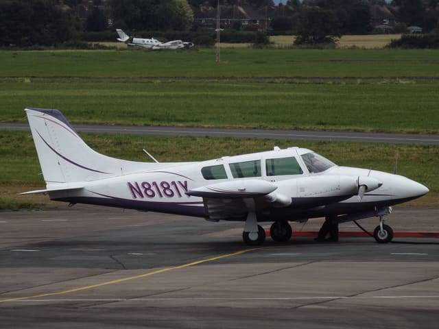 N8181Y - Twin-engine aircraft