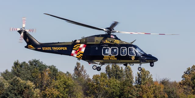 N384MD - Helicopter