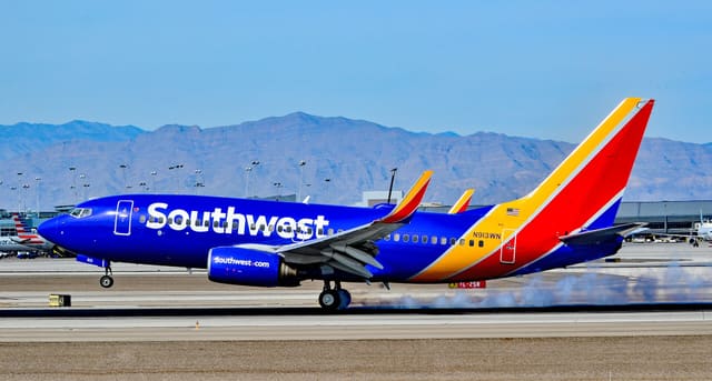 N913WN - Boeing