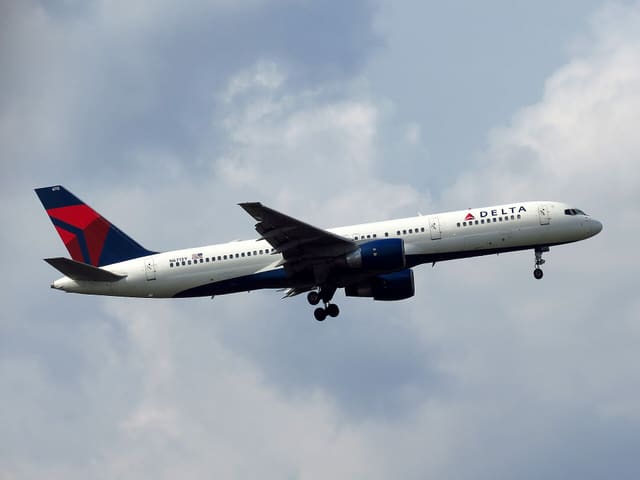 N6713Y - Boeing