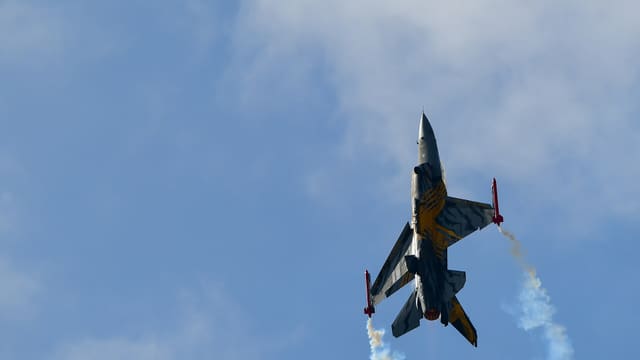  - Single-engine aircraft