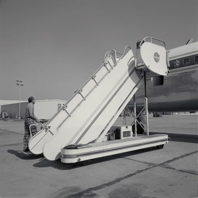 N712NA - Aircraft