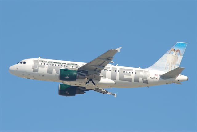N925FR - Twin-engine aircraft