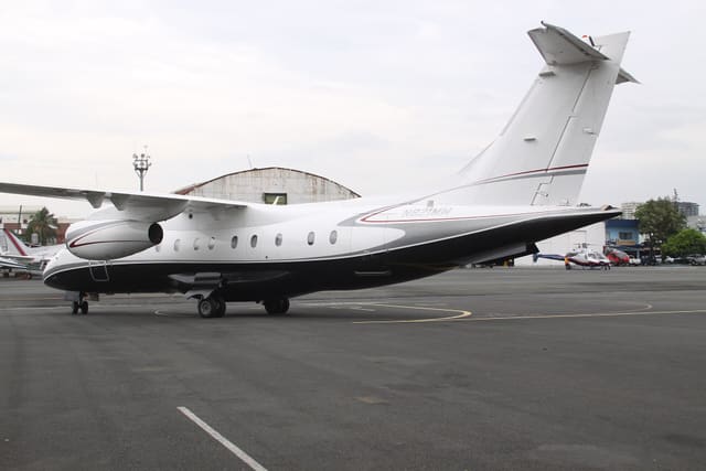N821MW - Business jet