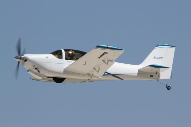N28ET - Single-engine aircraft
