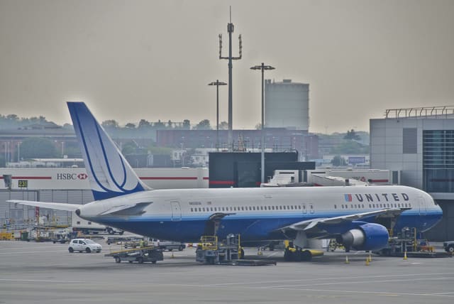 N658UA - Boeing