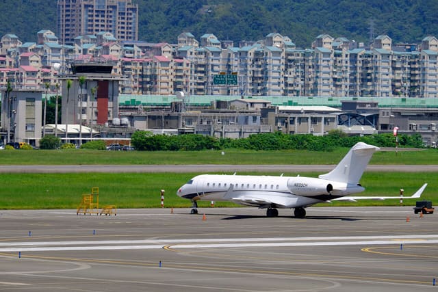 N899CH - Business jet