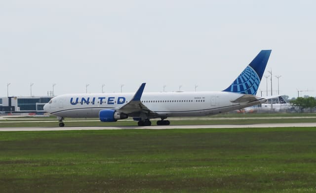 N649UA - Boeing
