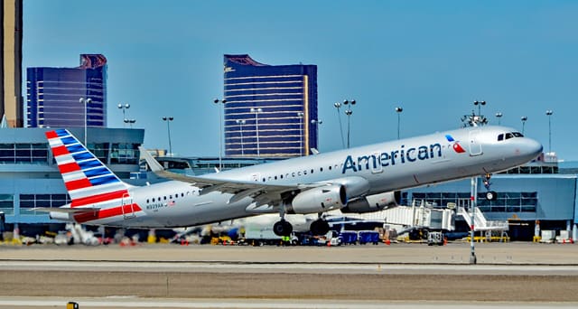 N929AA - Airbus