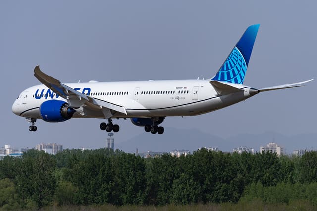N24976 - Boeing