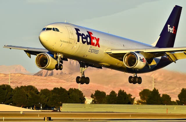 N744FD - Twin-engine aircraft