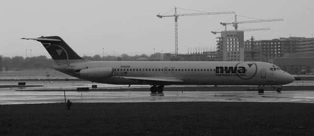 N764NC - Douglas