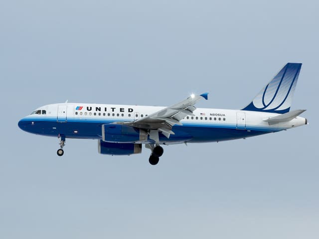 N806UA - Airbus