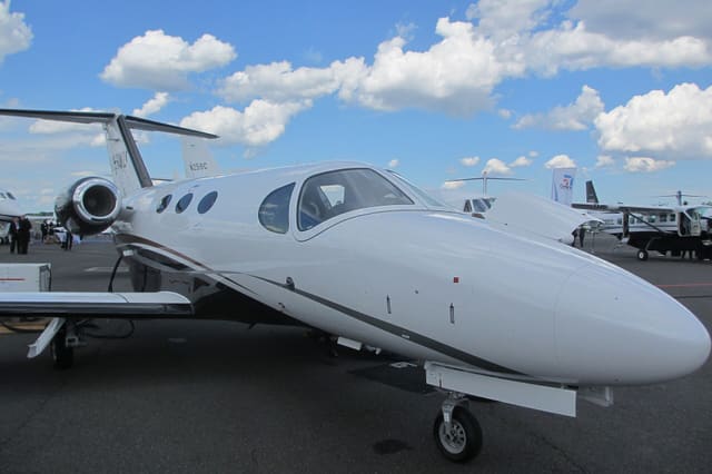 N363MU - Business jet