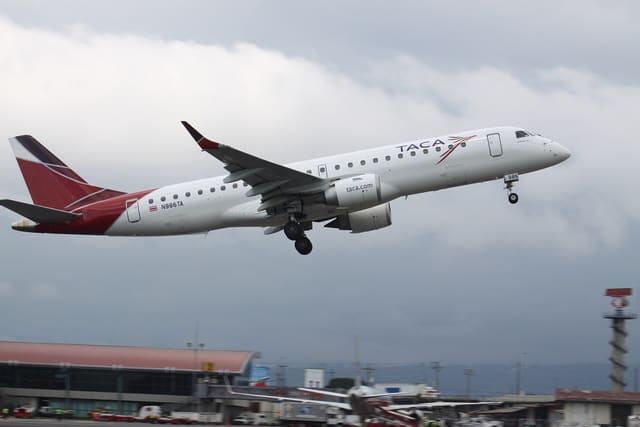 N986TA - Embraer