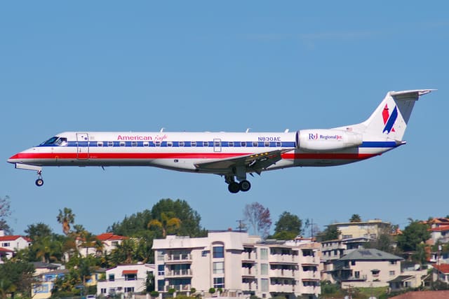 N830AE - Embraer