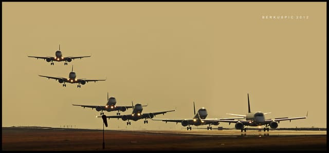 N937TA - Twin-engine aircraft