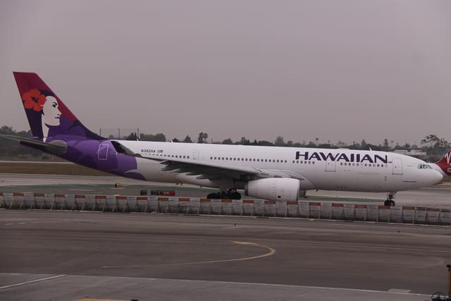 N382HA - Airbus