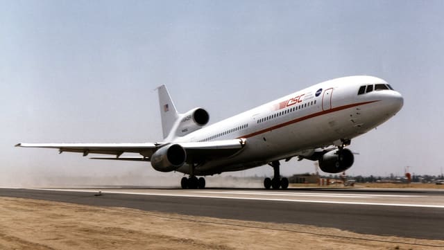 N140SC - Lockheed