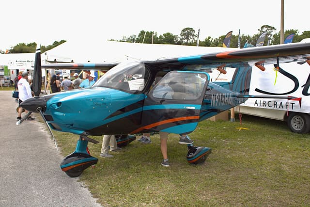 N915HW - Aircraft
