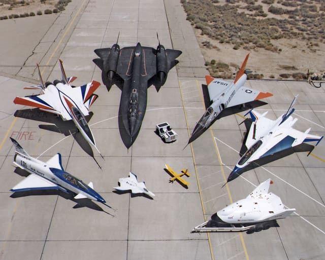  - Twin-engine aircraft
